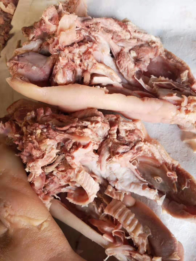 猪头肉，半成熟猪头肉量大从优，感兴趣的老板欢迎光临！