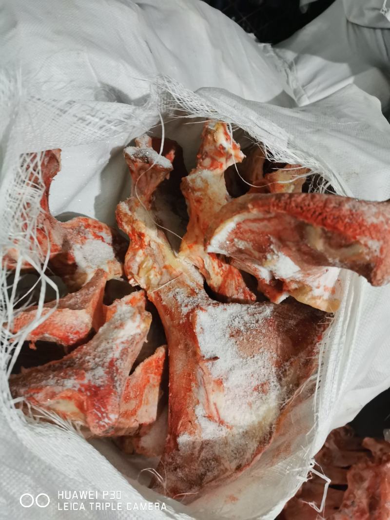 牛扁骨牛杂骨食品级，常年有货