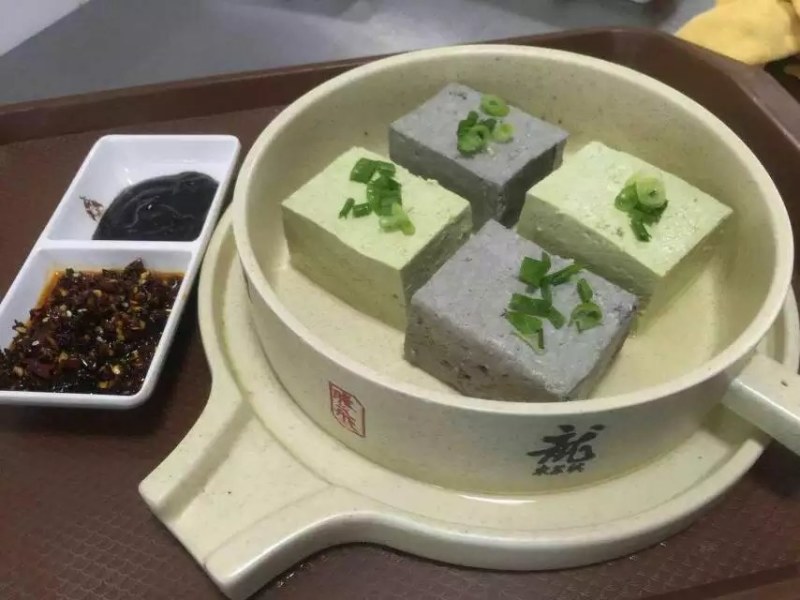 黑豆腐养生黑豆腐真空保鲜厂家直销适合餐饮渠道