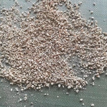 直销棉籽壳棉渣玉米芯颗粒压块,麸皮次粉稻草木屑