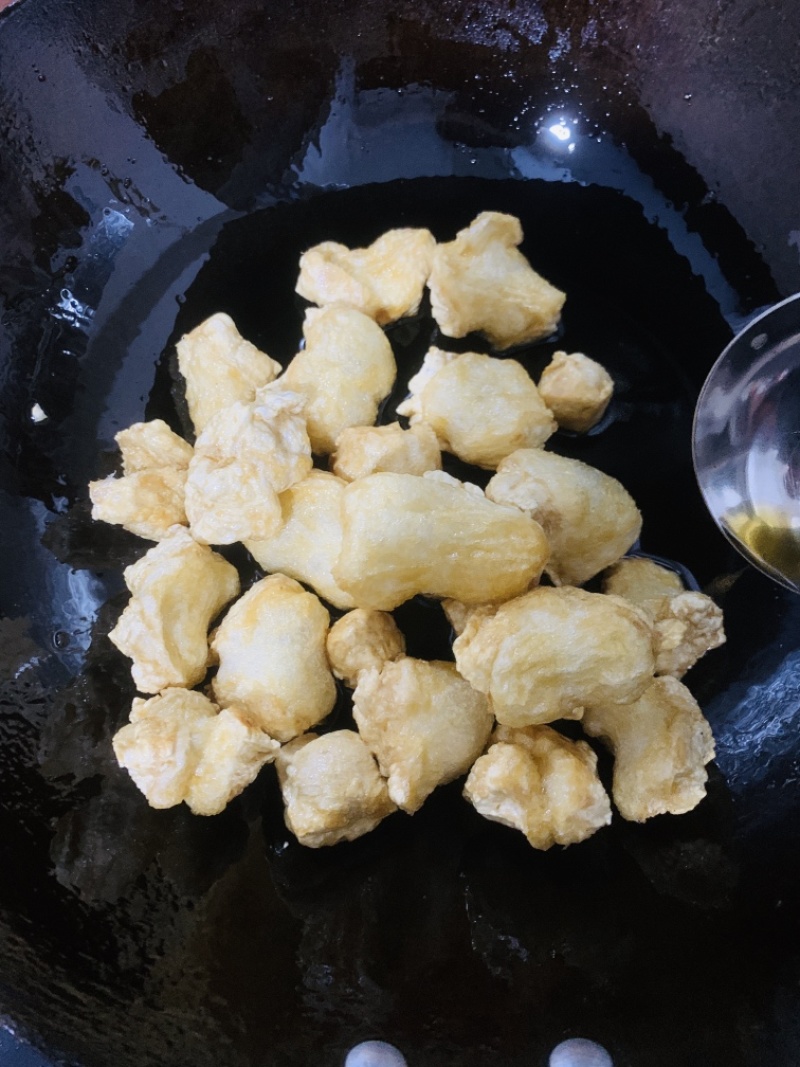 云南石屏建水臭豆腐石屏爆浆豆腐
