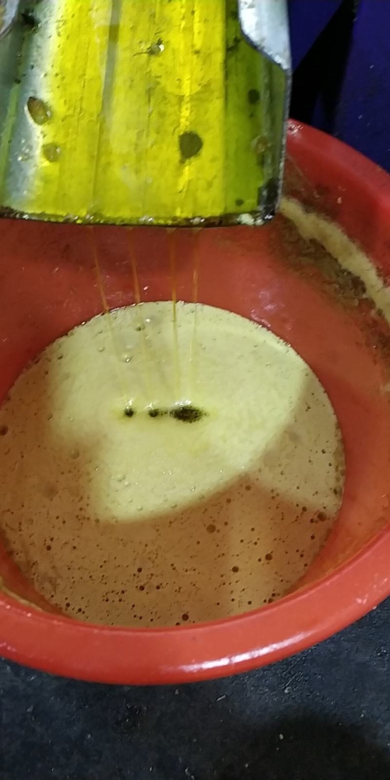 农家自榨大豆油，好豆榨好油，来自东北黑土地大豆压榨