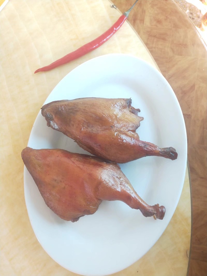 湖南特产，烟熏腊鸡腿，腊鸭腿品质保证，腊菜