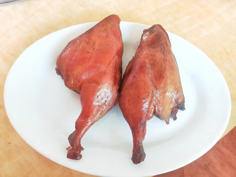 湖南特产，烟熏腊鸡腿，腊鸭腿品质保证，腊菜
