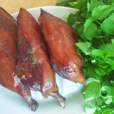 湖南特产，烟熏腊鸡腿，腊鸭腿品质保证，腊菜