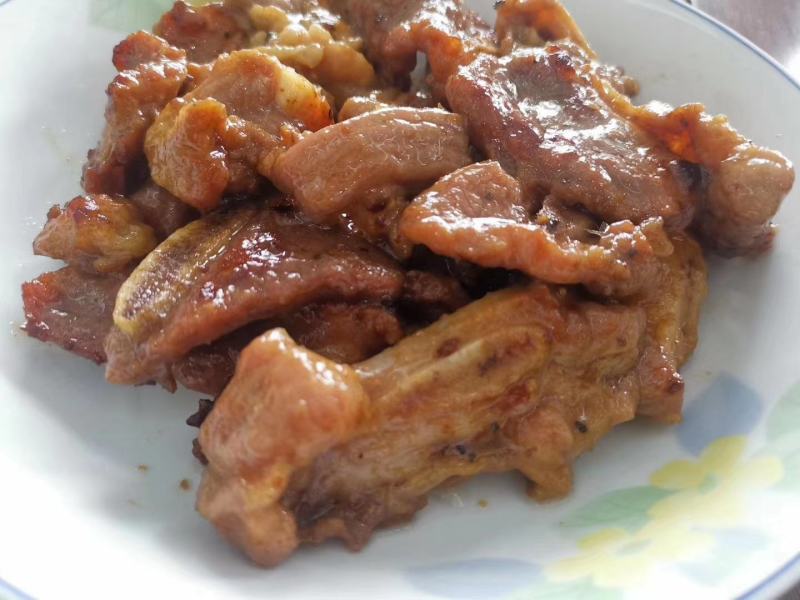 滚油牛仔骨400g…………