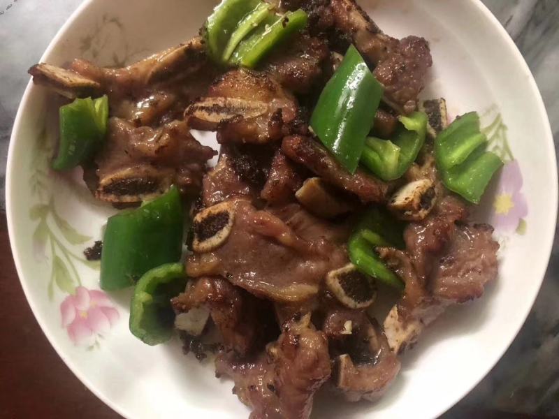 滚油牛仔骨400g…………