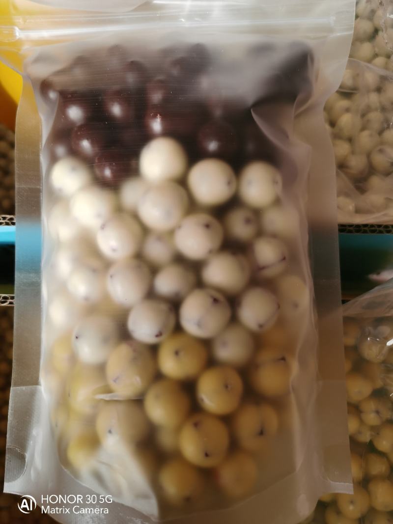**酸奶山楂球奶乐楂网红巧克力力豆儿童小食品小吃货健