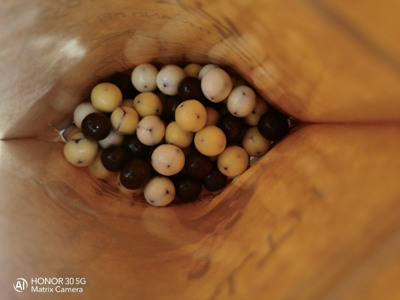 **酸奶山楂球奶乐楂网红巧克力力豆儿童小食品小吃货健