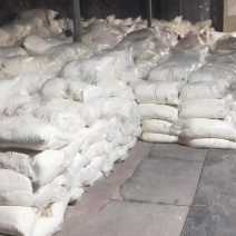 大量新鲜靓靓黄豆渣，适合养殖业和种植业，价格实惠