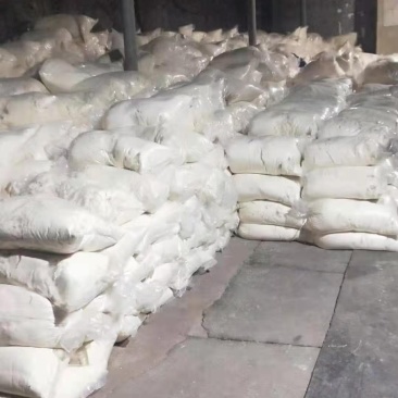 大量新鲜靓靓黄豆渣，适合养殖业和种植业，价格实惠