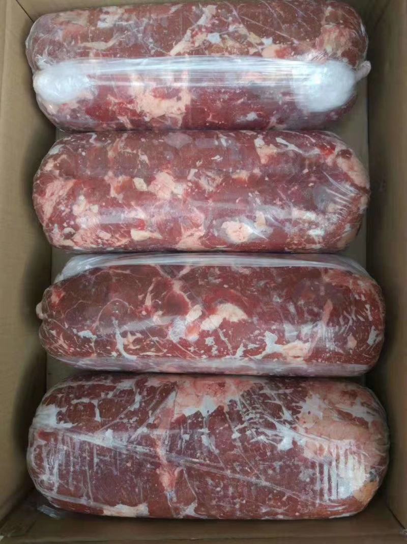 厂家直销，调理牛碎肉，有水份，价格便宜，10斤一卷