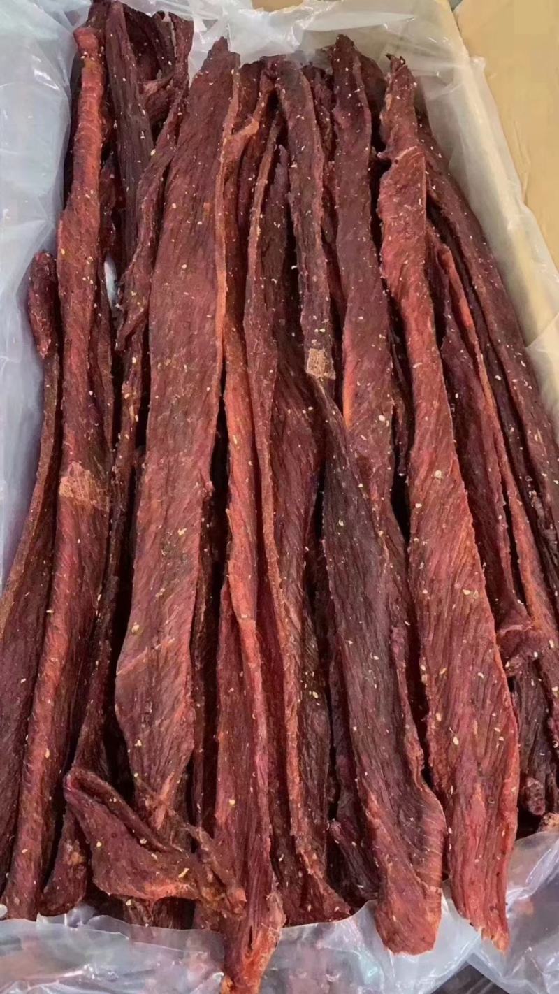 猪肉风干休闲零食麻辣味五香味可以配着拿1件50斤常年批发