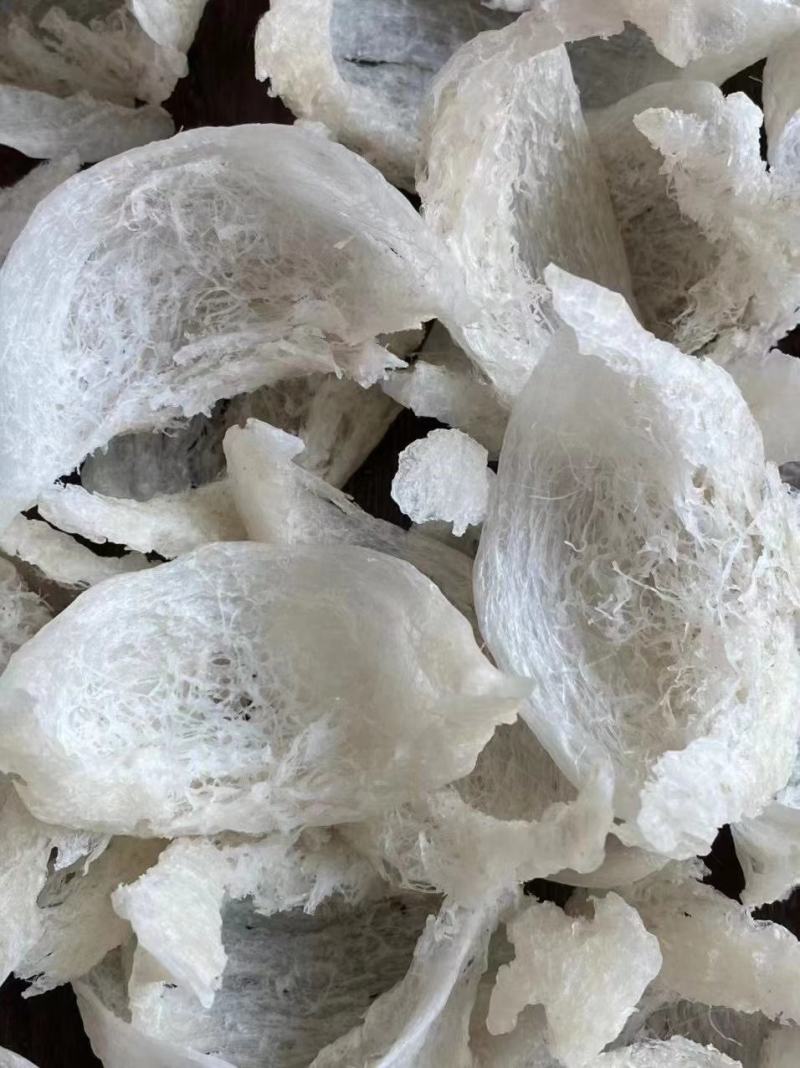 燕窝干挑大盏，粗丝厚肉，盏盏囊丝饱满，泡发率高