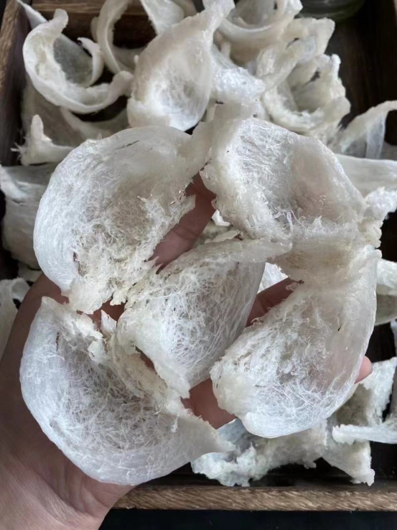 燕窝干挑大盏，粗丝厚肉，盏盏囊丝饱满，泡发率高