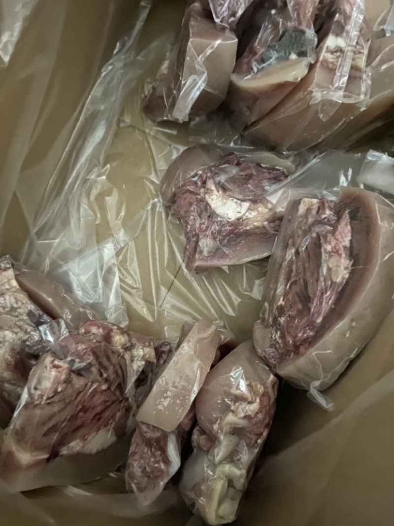 牛耳牛蹄牛舌牛头破牛蹄各种牛副产品欢迎订购