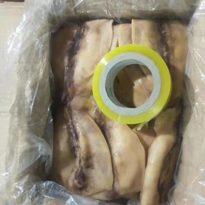 鱿鱼头原料处理北朝鱿鱼加工下来的