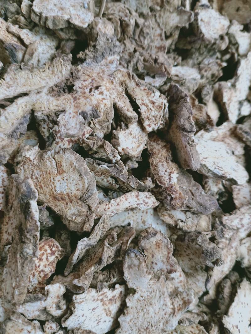 苍术，苍术片质量保证，经营各种中药材，欢迎咨询合作！