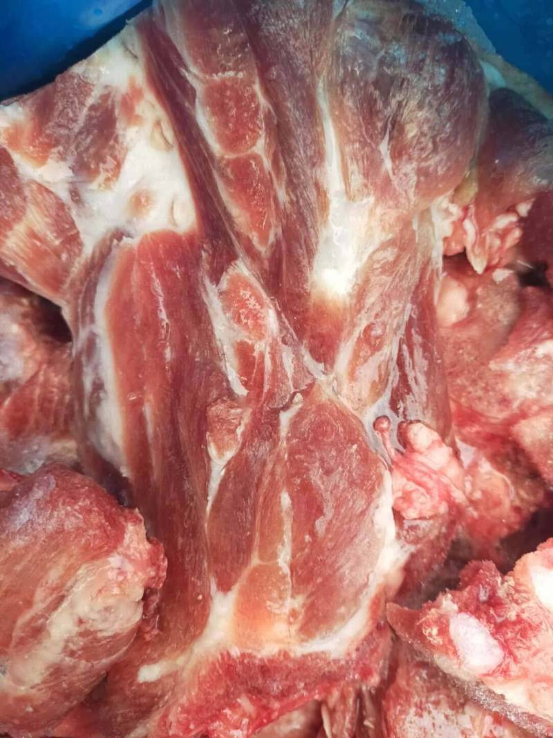 猪颈骨，带肉多猪颈骨，肋排，量大从优感兴趣欢迎光临！