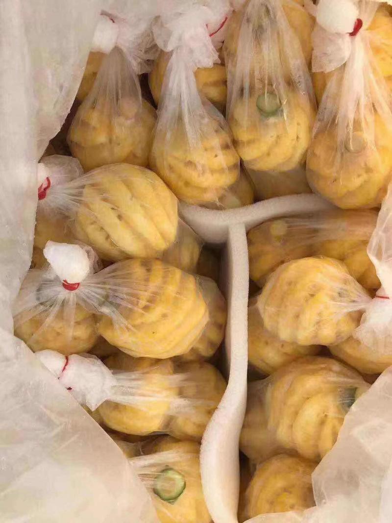 泰国小菠萝个头均匀香甜可口厂家直发四证齐全