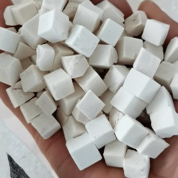精品茯苓岳西茯苓纯白丁颗粒包邮过筛无杂质