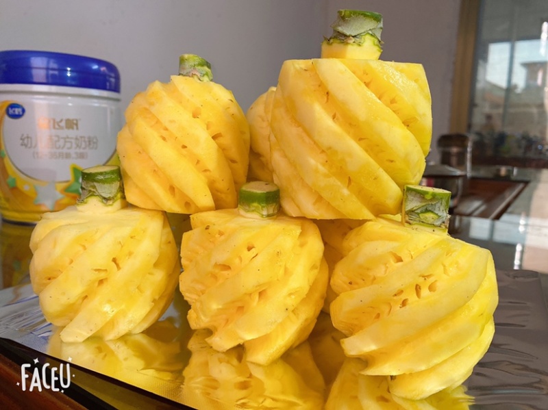 去皮香水小菠萝。。。