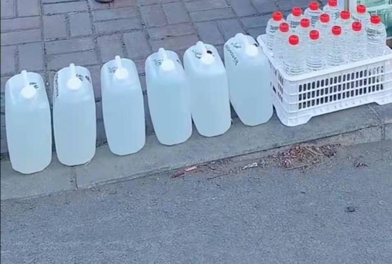 辽阳纯粮食酒，酒香醇厚，不上头，不伤身！口感好！