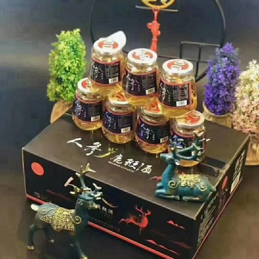 人参鹿鞭酒，人参鹿茸血酒