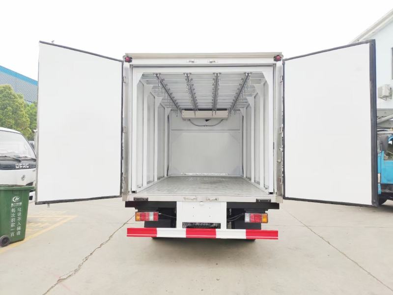 国六五十铃KV1004.2米冷藏车