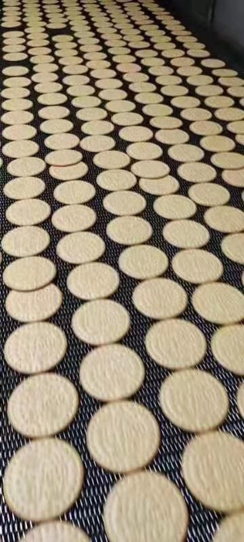 新疆驼奶饼干跑江湖卖15一斤模式送录音广告布