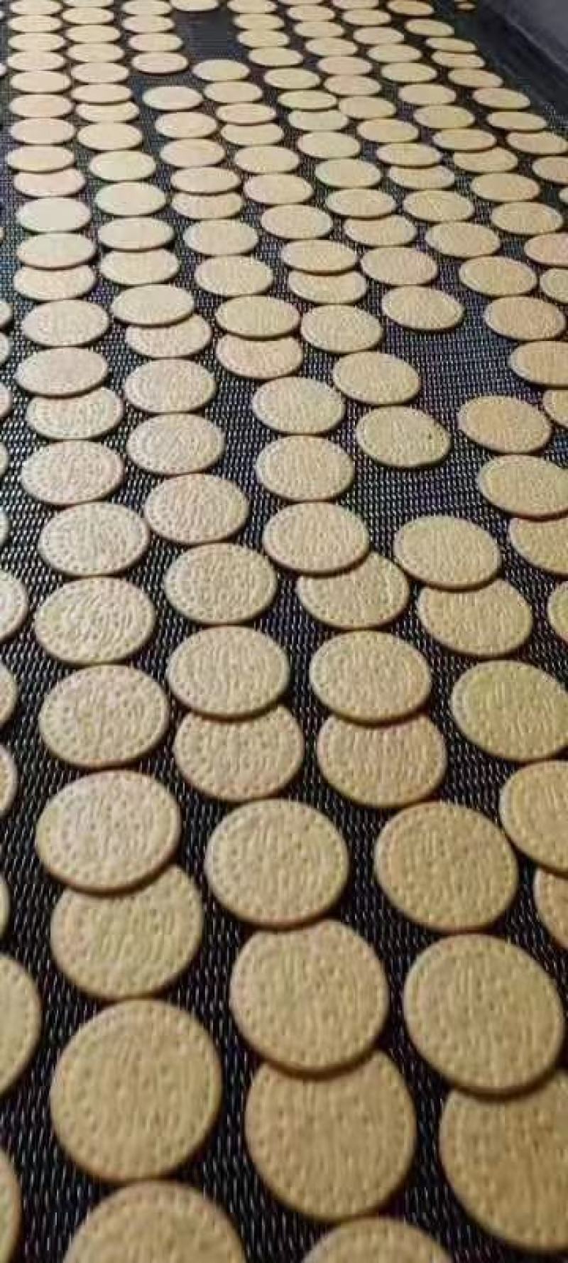新疆驼奶饼干跑江湖卖15一斤模式送录音广告布