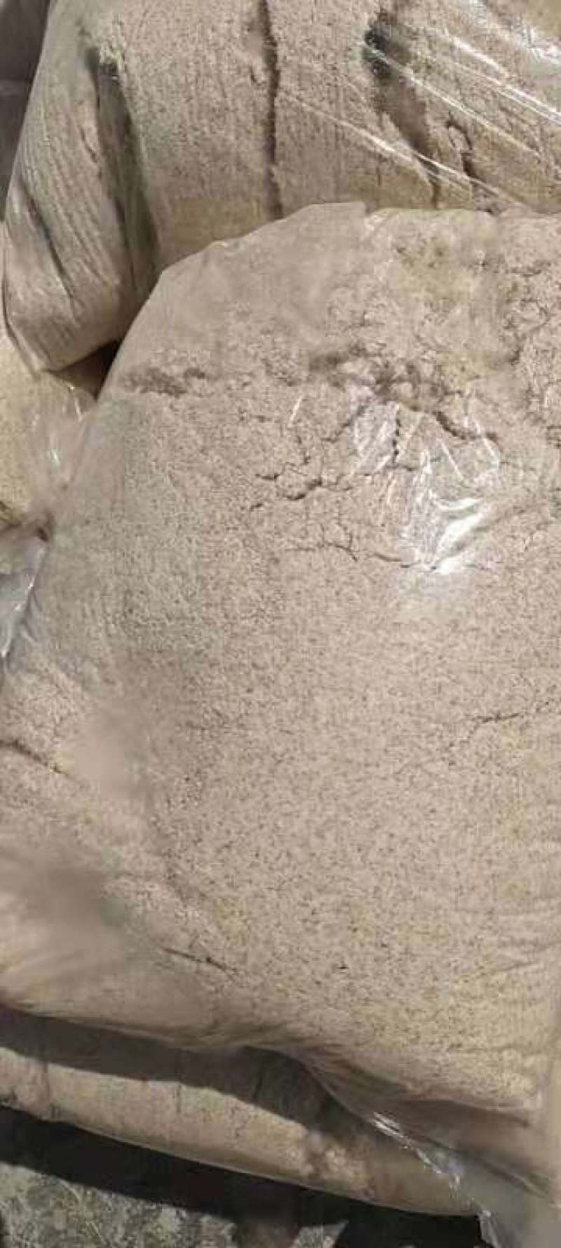 益生菌发酵豆腐渣添玉米粉，饼干粉，米糠，麦糠，制作而成