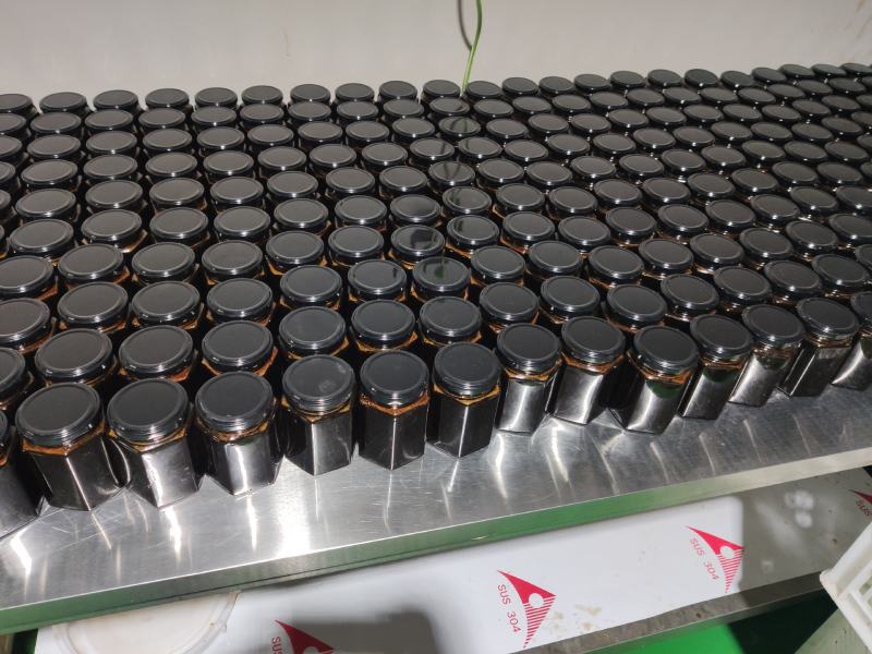 砀山纯梨膏鲜榨梨汁熬制0添加砀山特产对接团队。