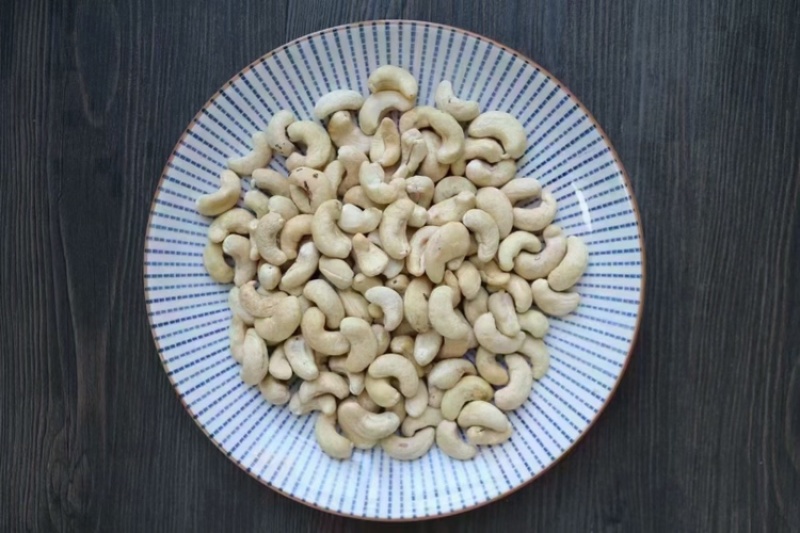 一德路450小号生腰果休闲零食口感很脆香味十足一件代发
