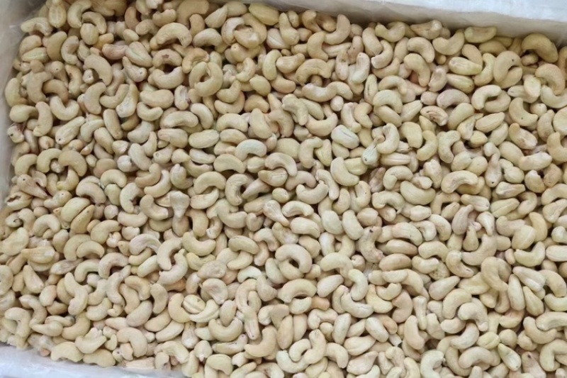 一德路450小号生腰果休闲零食口感很脆香味十足一件代发