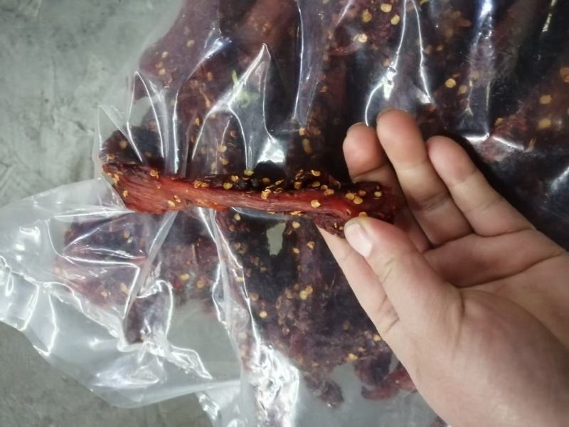 手撕风干牛肉四川特产麻辣牛肉干网红零食产地直销