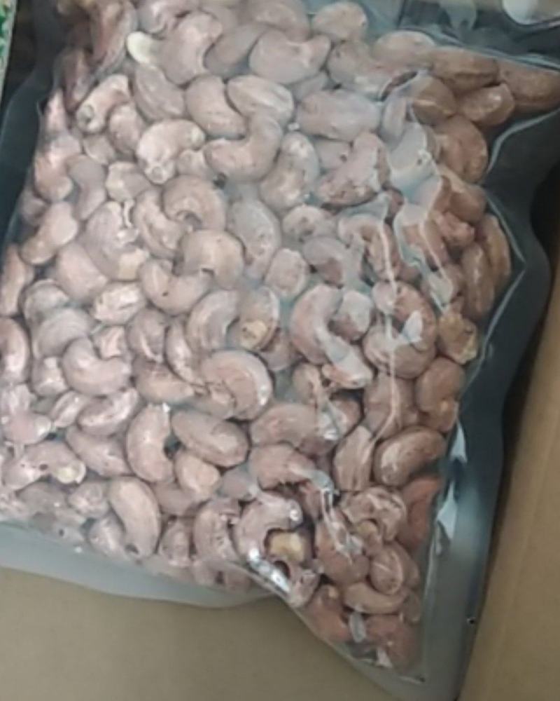 腰果仁新货越南盐焗腰果带衣熟腰果特价批发可一件代发