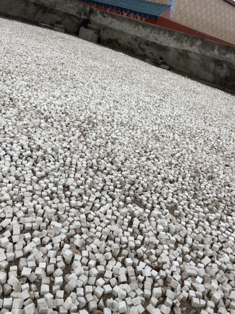 茯苓一刀丁、无硫、自然晒干、云南丽江产地直销
