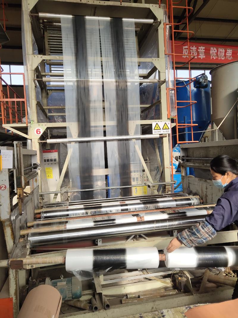地膜农膜塑料薄膜黑白双色地膜保湿保温防草地膜