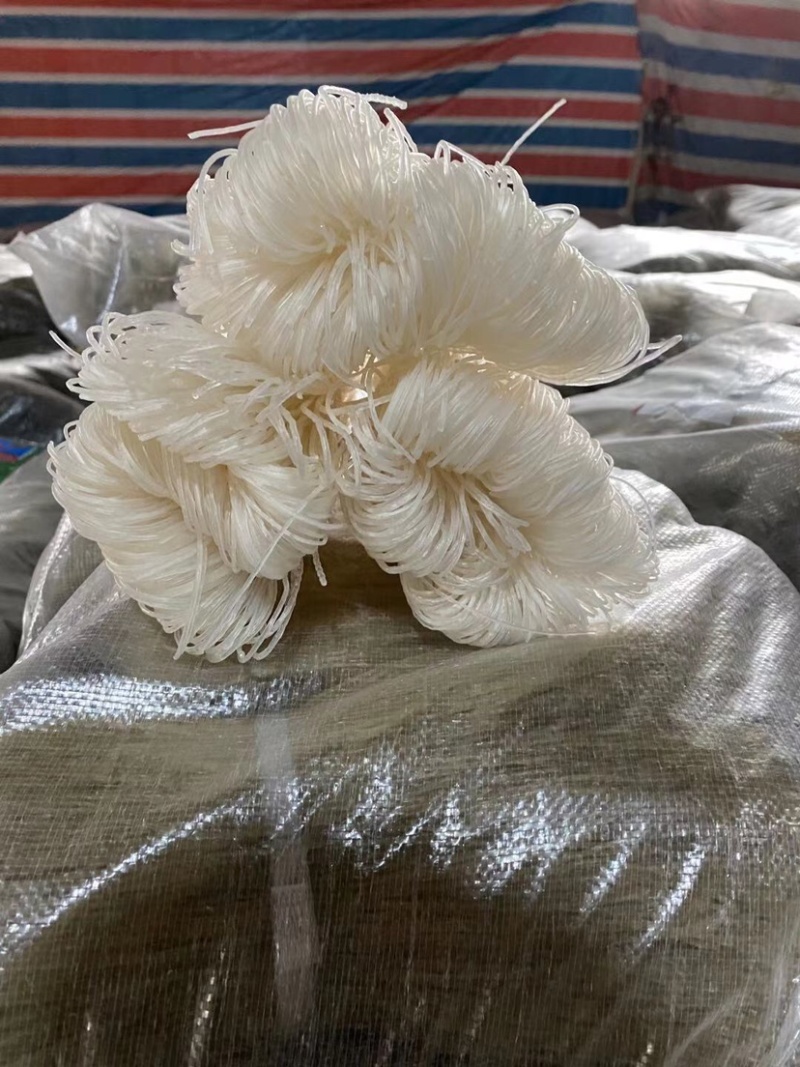 地摊红薯粉条细粉土豆粉条土豆细粉红苕粉厂家直销