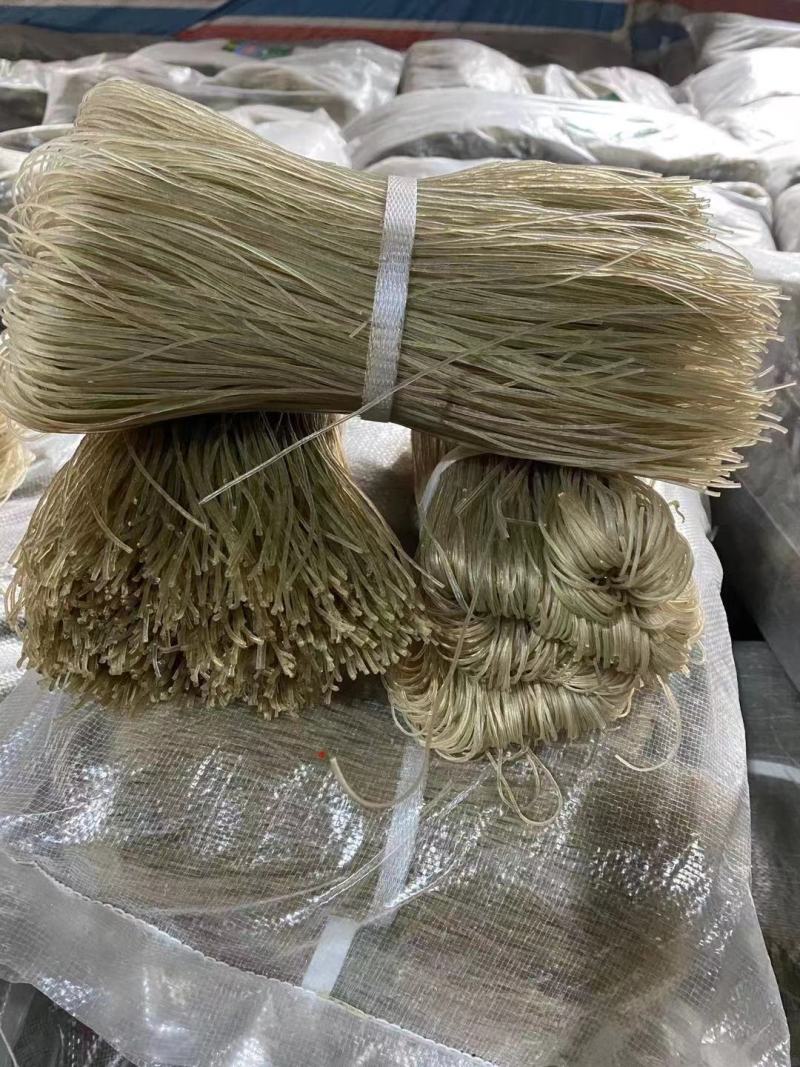 地摊红薯条细粉土豆粉条土豆细粉红薯粉