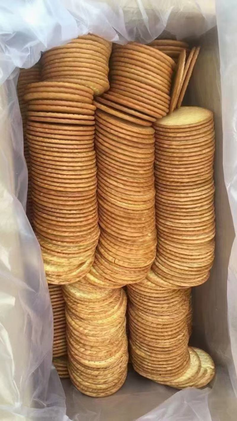 地摊新疆驼奶饼干地摊散装饼干零食成都驼奶饼干一件10斤