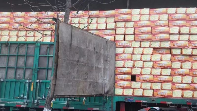 地摊新疆驼奶饼干地摊散装饼干零食成都驼奶饼干一件10斤