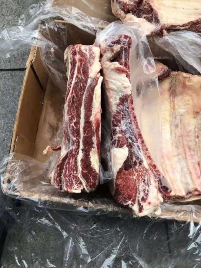 国产牛排，肉排，口感好，肉多，可以打拫据客户要求锯块
