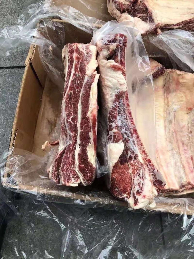 国产牛排，肉排，口感好，肉多，可以打拫据客户要求锯块