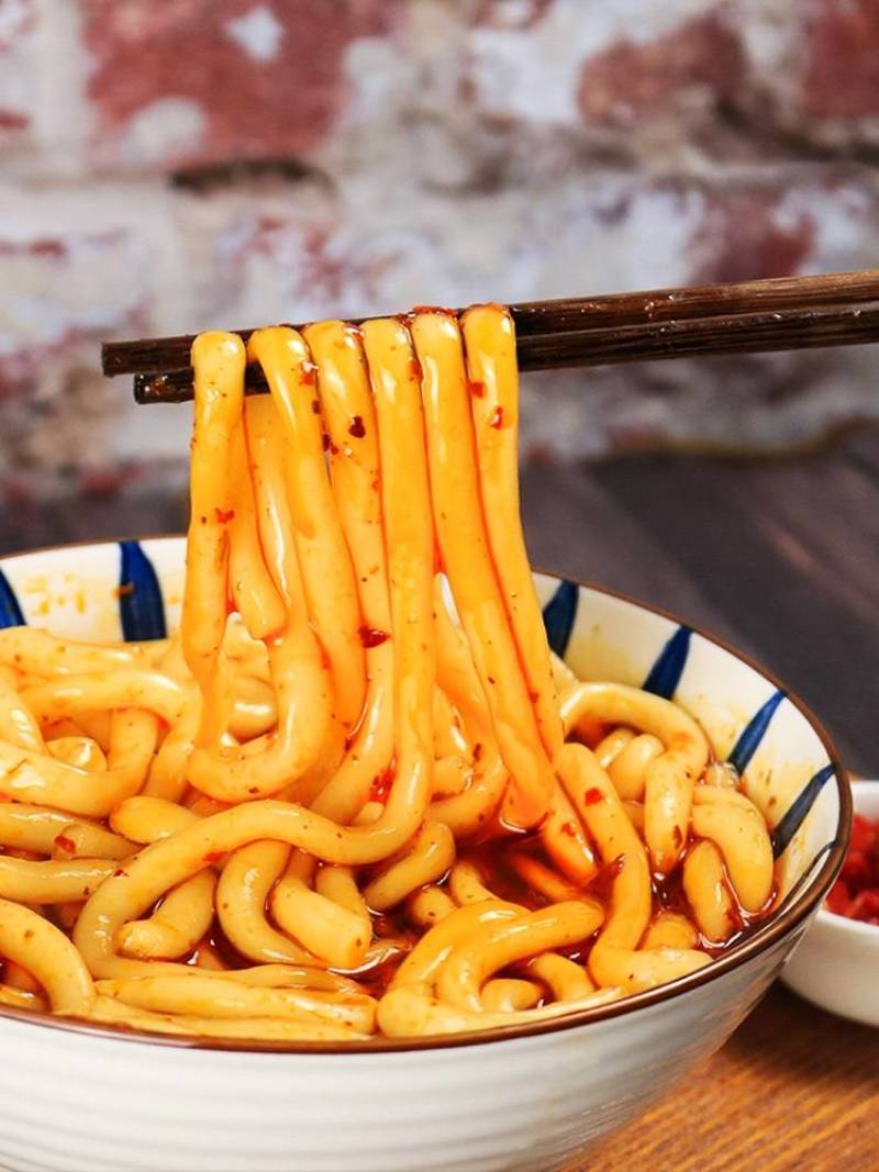 鲜土豆粉酸辣粉毛血旺麻辣烫