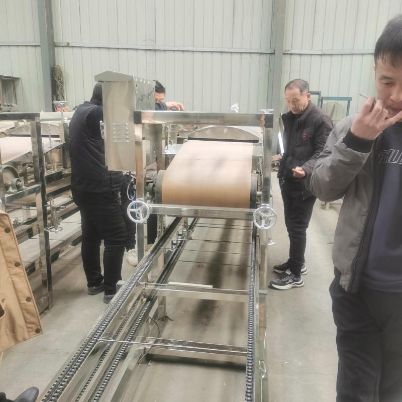 全数控仿手工凉皮机圆形全自动米皮机器红薯粉皮机厂家