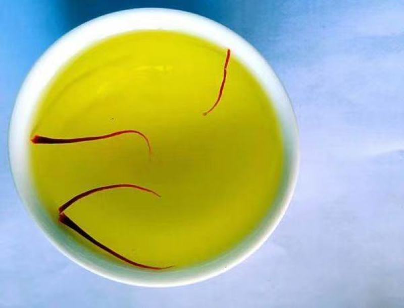 藏红花特级西藏正宗伊朗西红花泡水喝臧红花茶