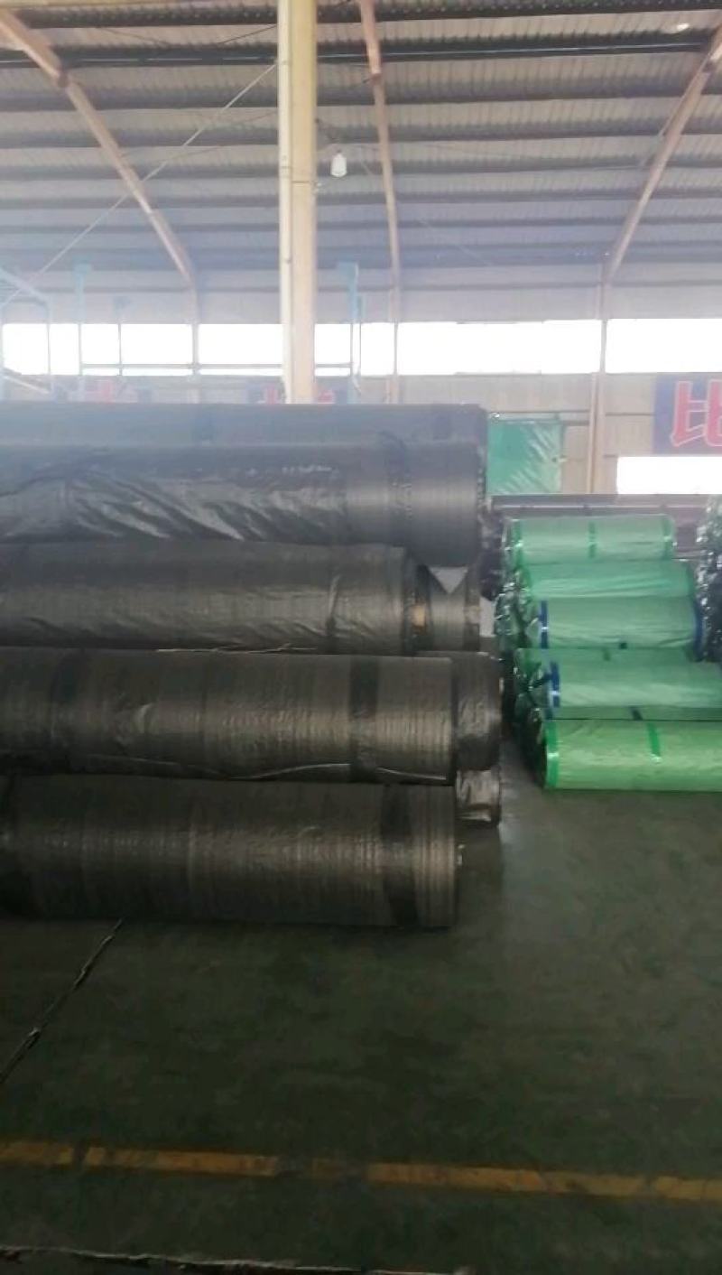 厂家现货防草布新型防草布，农用地膜，抑草布，园艺地布