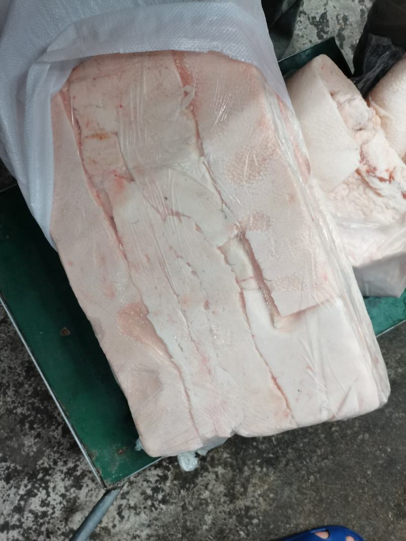 肥膘，黑土猪膘，油厚白净